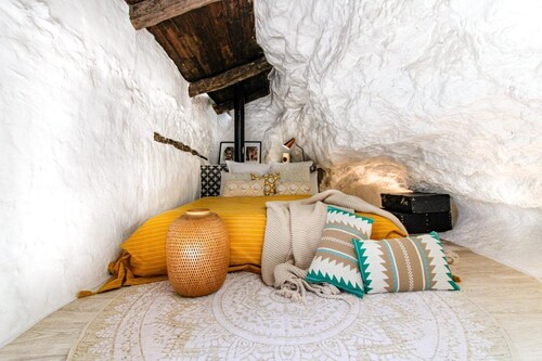 Cave Suite OGOF (Cave Hotel Lomas de Ruvira)