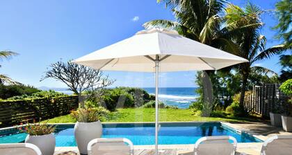 Peters Beach House with pool, waterfront, Housekeeper who cooks your shopping