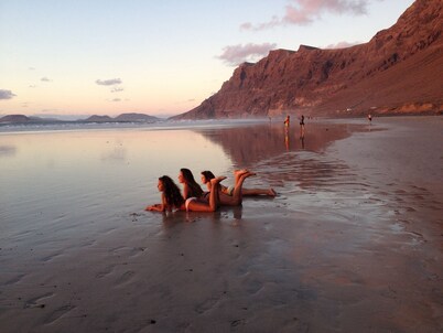 APARTAMENTO CERCA DE LA PLAYA DE FAMARA IDEAL PARA PAREJAS O FAMILIAS CON NIÑOS