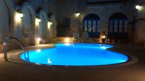 Udendørs pool