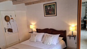 Unclassified image, 3 of 31, button - Ivo Apartment  in Dubrovnik Old Town (Dubrovnik)
