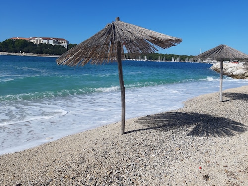 Beautiful apartment with a stunning sea view, just 100 metres away from the sea.