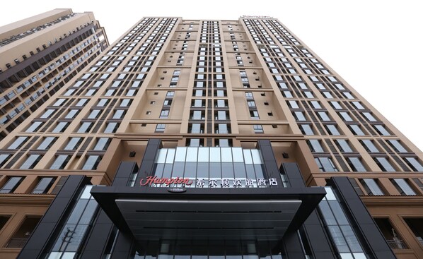 Front of property - Hampton by Hilton Guilin Lingui (Guilin)