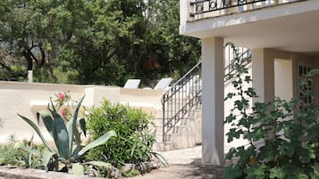 Enceinte de lâhĂ©bergement