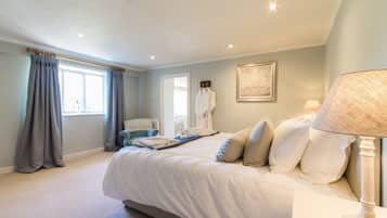 4 bedrooms