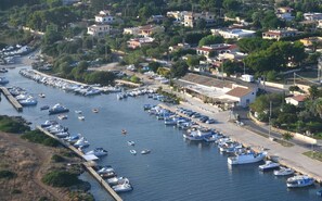 Marina - Villa with pool + free wifi in a green oasis just steps from the sea.- (siracusa)