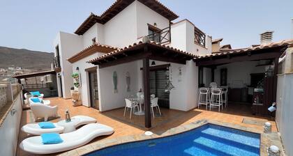 ABSOLUTE TRANQUILITY, COMFORTABLE AND CENTRAL LOCATION.