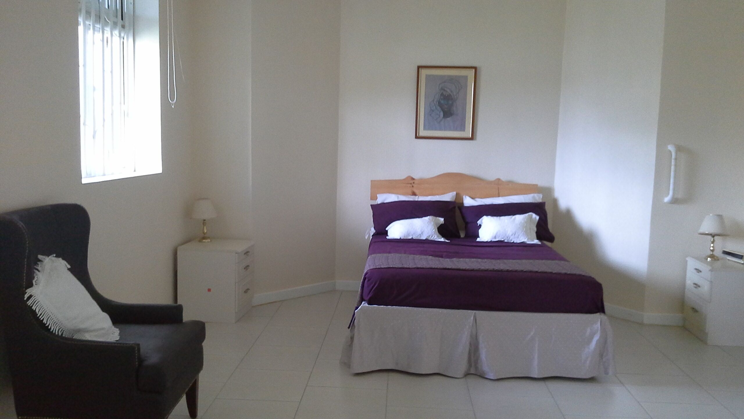 3 chambres, fer et planche à repasser, Wi-Fi, draps fournis