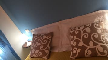 2 makuuhuonetta, silitysrauta/-lauta, Wi-Fi, vuodevaatteet