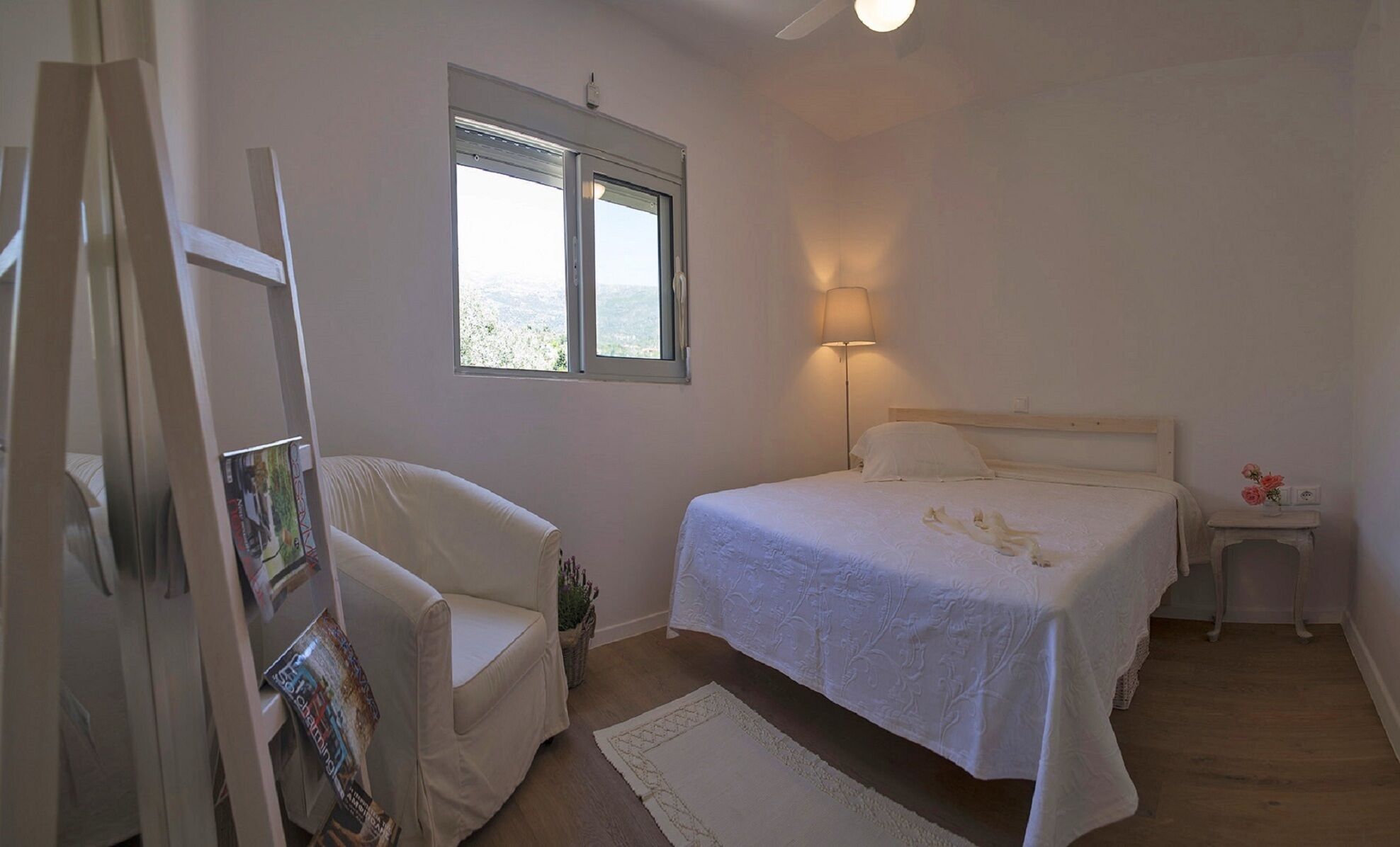 4 chambres, fer et planche à repasser, Wi-Fi gratuit, draps fournis