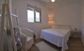 4 chambres, fer et planche à repasser, Wi-Fi gratuit, draps fournis