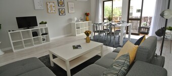Stunning 2 bedroom 2 balcony home, near the Golf Course and the beach in Cascais