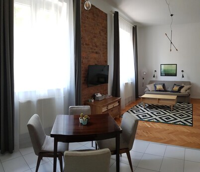 ReStart Apartment - studio apartment for 6