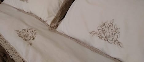 1 Schlafzimmer, Schreibtisch, Bügeleisen/Bügelbrett, kostenloses WLAN