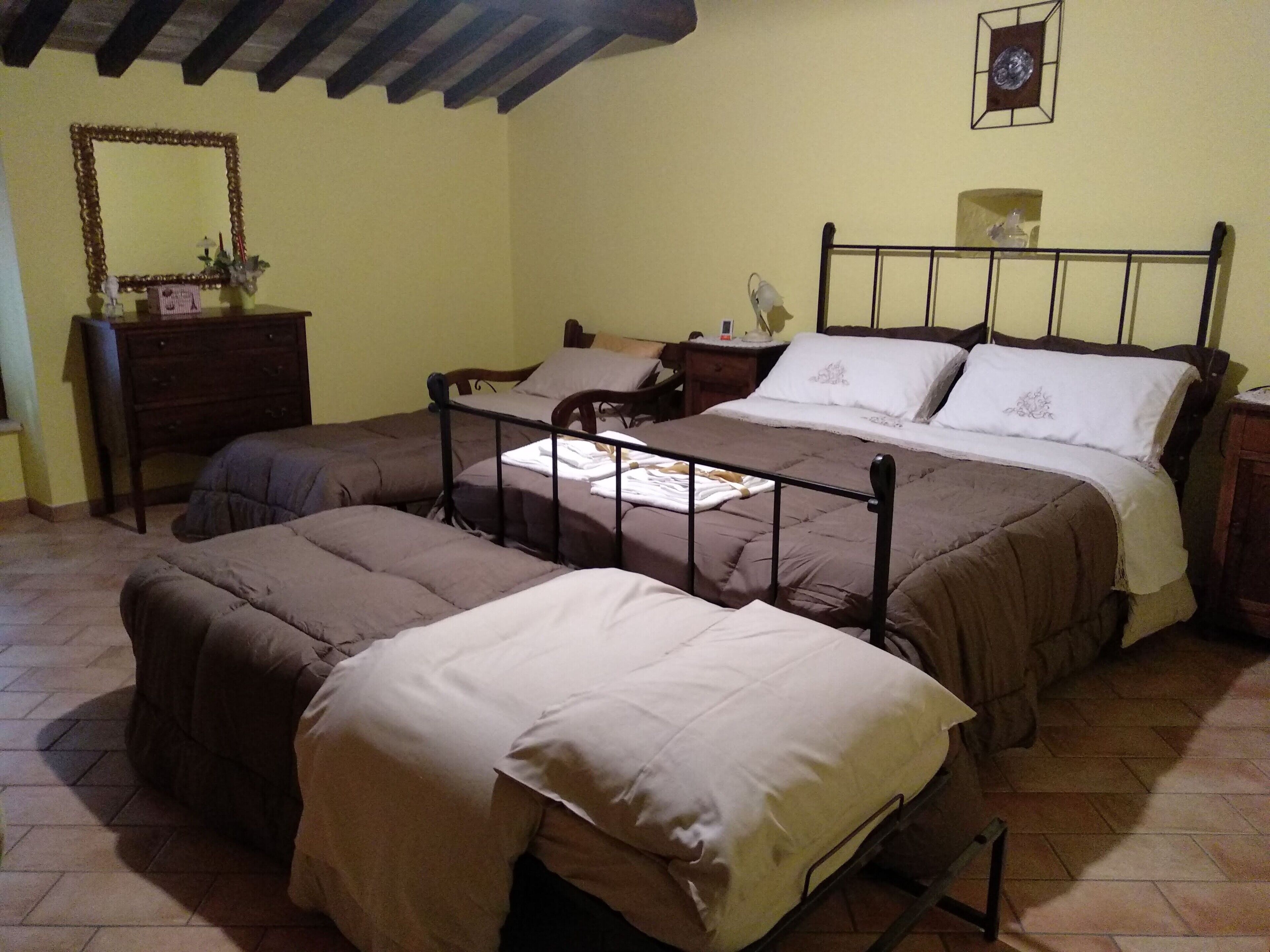 1 bedroom, desk, iron/ironing board, free WiFi