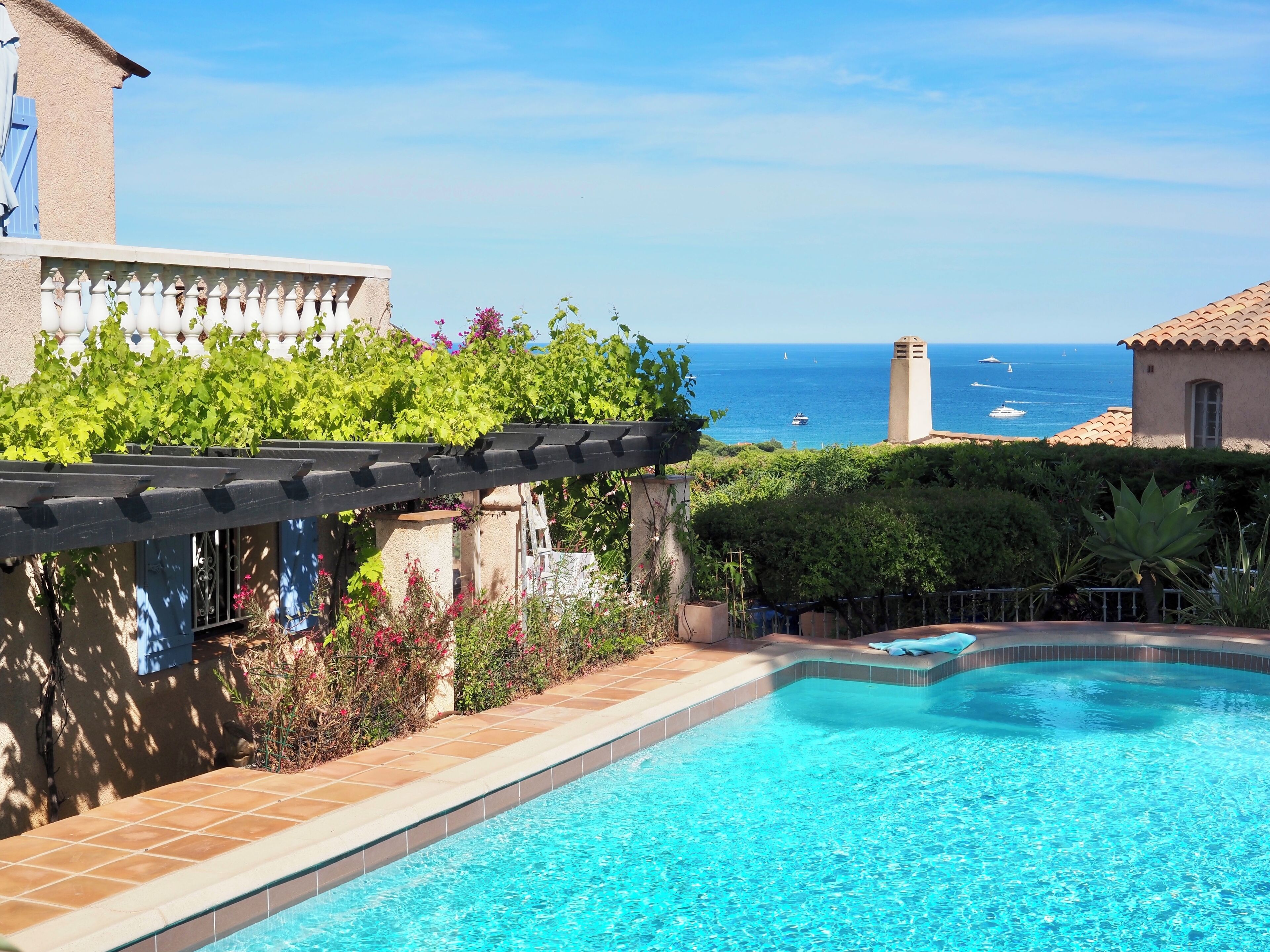 室外泳池、暖水池