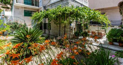 TOP LOCATION Appartement avec grande terrasse dans le centre de Split