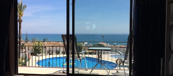 Great sea view and 250 m to the beach.