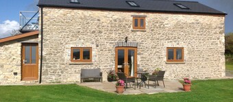 Countryside Cottage Dog Friendly Large Garden Sleeps 7 Near Cowbridge