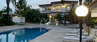 Luxury villa w/ stunning views in 2 acres of rural countryside - 30m from coast