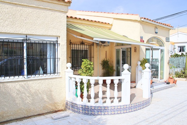 Villa Front