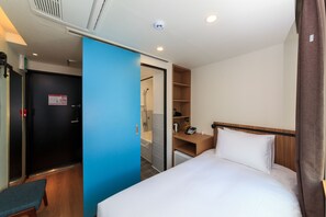 1 Schlafzimmer, hochwertige Bettwaren, Zimmersafe, individuell dekoriert
