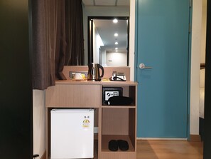 Habitación individual estándar (Shower) | 1 dormitorio, ropa de cama de alta calidad, caja fuerte