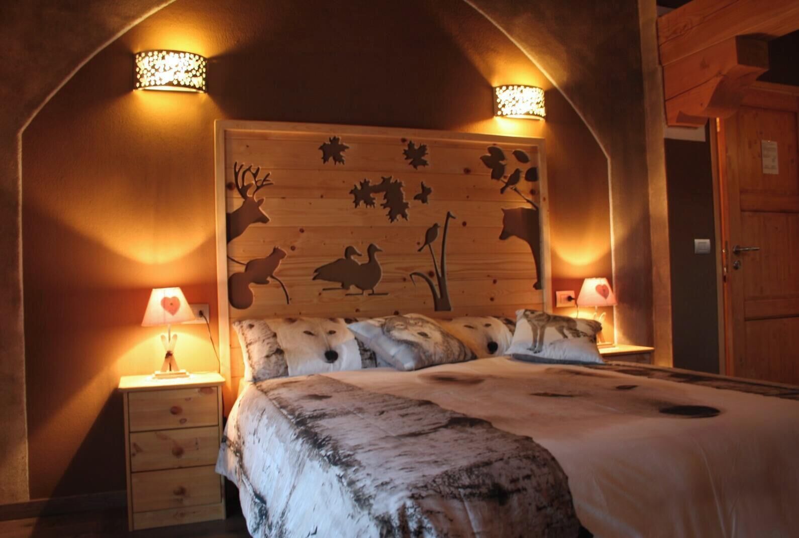 1 bedroom, in-room safe, WiFi, bed sheets