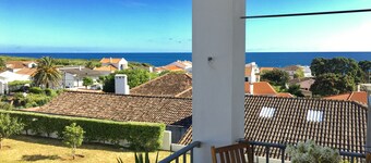 Apartment with balcony, swimming pool and sea views