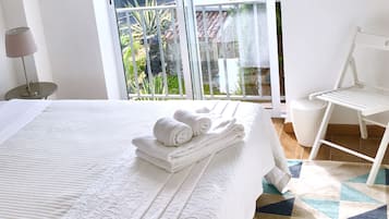 2 bedrooms, iron/ironing board, travel crib, free WiFi