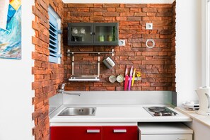 Fridge, microwave, stovetop, toaster