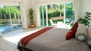 4 bedrooms, in-room safe, blackout curtains, iron/ironing board