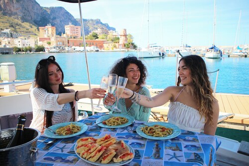 BED AND BOAT IN MARINA VILLA IGIEA 