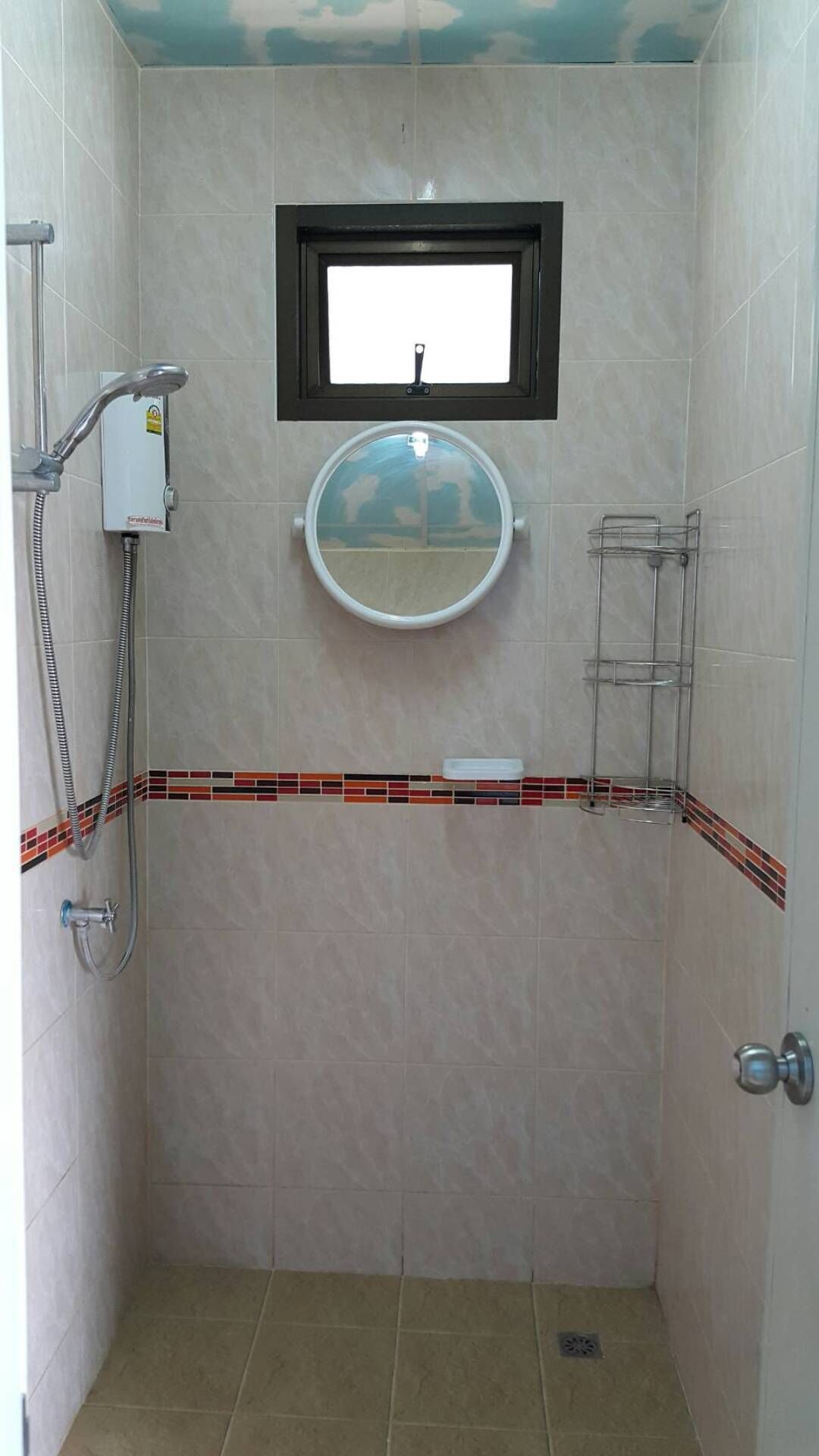 Doccia, asciugacapelli, asciugamani