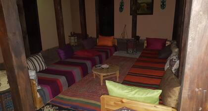 Dar Aya Atlas, Moroccan guest house