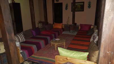 Dar Aya Atlas, Moroccan guest house