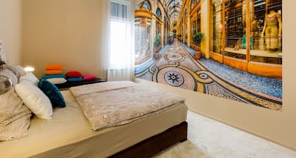 Sisäkaupungin tyylikäs, tyylikäs 2 BR, metro 2,4