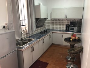 Private kitchen - APARTMENT with pool (Flic en Flac)