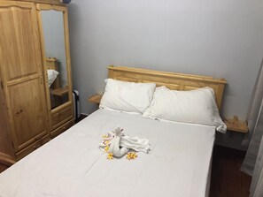 Room - APARTMENT with pool (Flic en Flac)