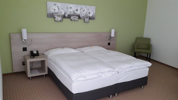 2 عدّة غرف نوم ومكواة/لوح كي وواي فاي وتسهيلات لدخول الكراسي المتحركة