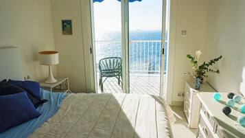 2 slaapkamers, een strijkplank/strijkijzer, wifi, beddengoed