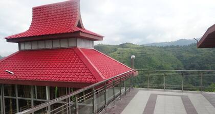 Independent Floor Near Shimla Airport With Natural Views