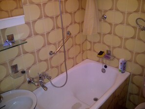 Combined shower/tub, hair dryer, towels, soap - Two bedroom apartment with large daily room and infinity, heated, massage pool (Hvar)