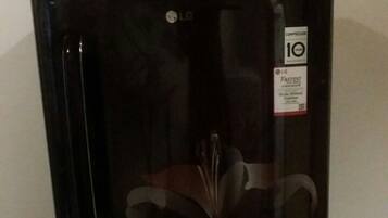 Fridge, dishwasher, cookware/dishes/utensils, spices