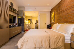 1 bedroom, iron/ironing board, free WiFi, bed sheets
