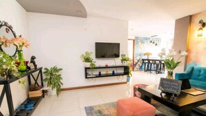 Unclassified image, 4 of 13, button - FAMILY APARTMENT IN HO CHI MINH CITY (Hồ Chí Minh)