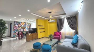 Télévision, cheminée