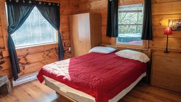 2 bedrooms, free WiFi, bed sheets, wheelchair access