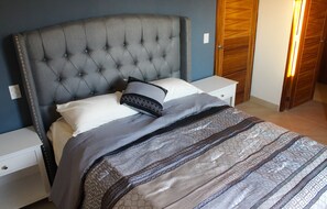 2 bedrooms, in-room safe, desk, free WiFi