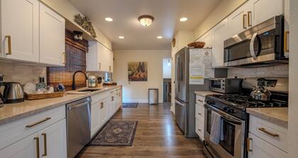 DIRECTAMENTE A TRAVÉS DEL LAGO! Pool Table-PacMan-Spa-Pet Friendly- Ubicación central